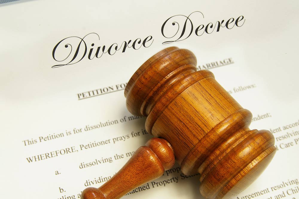 divorce attorney lawyer gavel